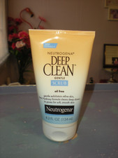 Neutrogena Deep Clean Gentle Daily Facial Scrub, Oil-Free Cleanser 4.2 Fl. Oz