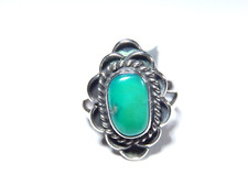  VINTAGE Native American Sterling Silver Oval Shape Green Turquoise Ring Size 7
