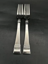 Oneida Cadence Dinner Forks 7 7/8" Stainless 18/10 Flatware Set of 2