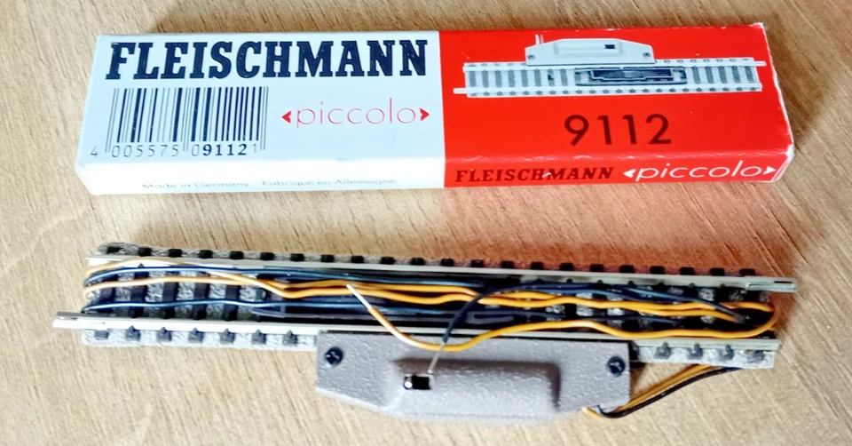 Fleischmann Picollo N Gauge 9112 Electric Uncoupling Track. Unused. - Image 1 of 4