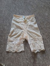 Vintage Olga Panty Style 42060 Tummy Control Lace Trim Short Size Small
