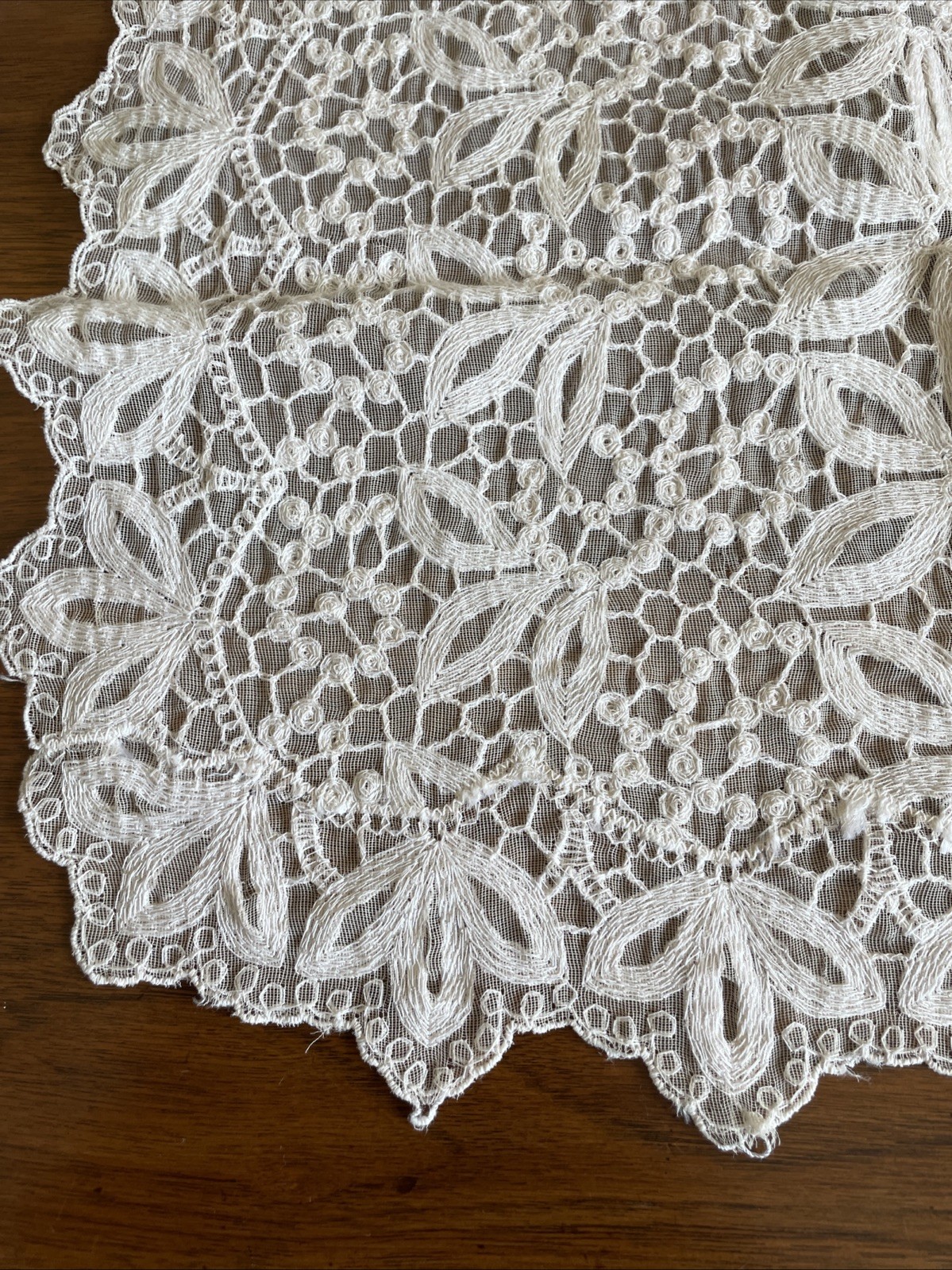 Vintage Table Runner, Buffet or Dresser Scarf Embroidered Lace 49”x14” Gorgeous