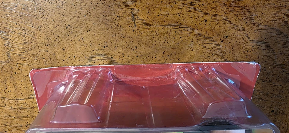 Boneco de colecionador Mallrats Diamond Select Rene 2016 novo na caixa Shannen Doherty - Imagem 4 de 4