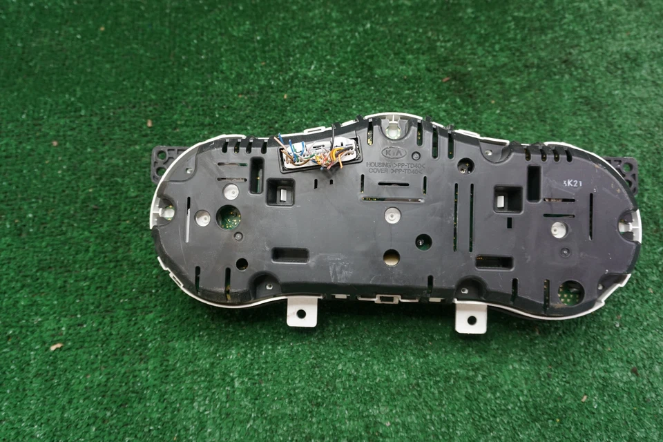 Cuadro medidor velocímetro KIA OPTIMA 2014 15 OEM 940312T270 Foto 3 de 4