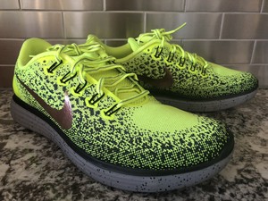 nike free rn distance shield