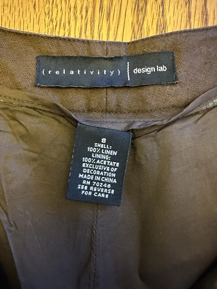 Relativity Bomen’s Capris talla 8 marrón chocolate fondo festoneado ligero Foto 4 de 4