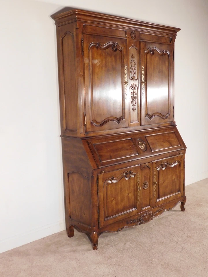 MASIVO Henredon Villandry Colección Nogal Burled Bar/Librería Secretaria Foto 3 de 4