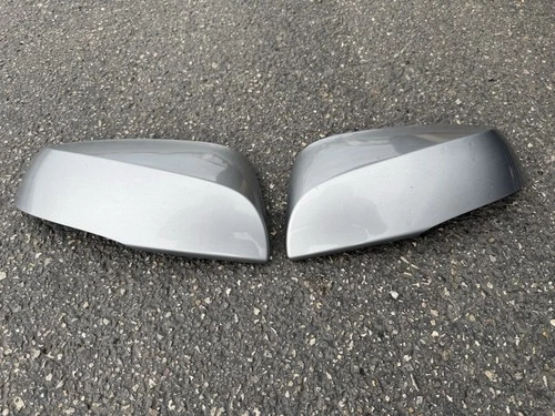 OEM Set 2 Toyota Tacoma Mirror Covers Silver 16-23 with Turn Signal used