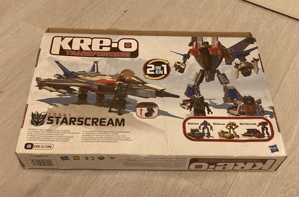 KRE-O Transformers Starscream 2-in-1 Kit with 316 Pieces and 2 Kreons Boxed - Image 2 of 3
