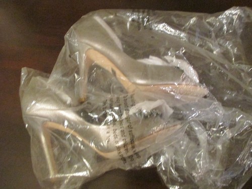 Zapatos Badgley Mischka para mujer gris metálico satinado joyas punteras peep talla 5 1/2 m - Imagen 8 de 12