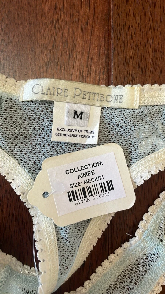 Nuevo con etiquetas Braguita Tanga Claire Pettibone Aimee RARA Azul Floral Sin Forro M $149 Foto 4 de 4