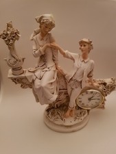 Figur Manteluhr Leuchte Resin Cast Romantic Style (MS)