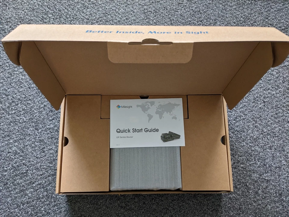 Milesight UR75 4G Industrial Router, Dual Sim, 5x PoE, Wi-Fi, GPS, RS232/RS485 - Image 3 of 4