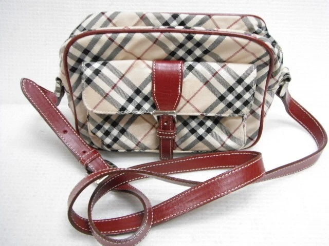 Burberry blue best sale label sling bag
