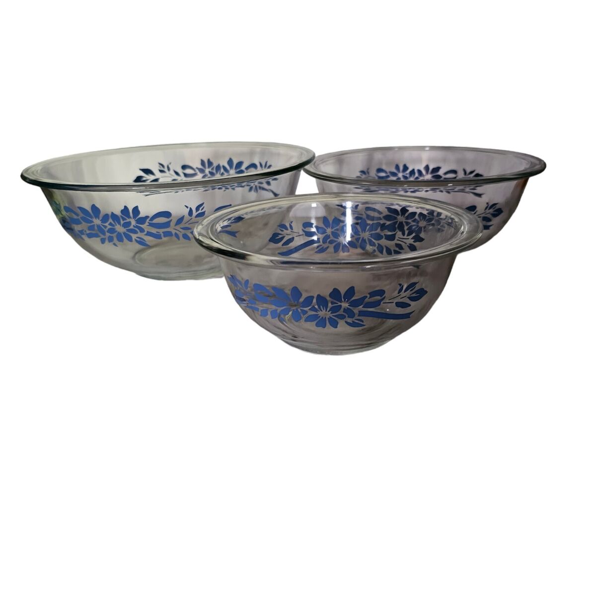 Vintage Pyrex: Clear Blue Flowers Ribbon 322, 323 325 Mixing Vintage Pyrex: Clear Blue Flowers Ribbon 322, 323 325 Mixing