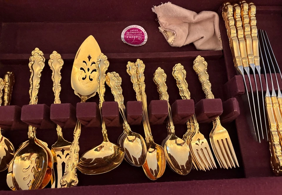 Cubiertos electrochapados Oneida Community Gold Beethoven 8 lugares; EXCELENTE ESTADO. Foto 3 de 4