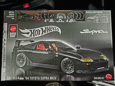 Hot Wheels Mattel Brick Shop BuildingToy Set '94 Toyota Supra Car  MKIV 824 Pcs