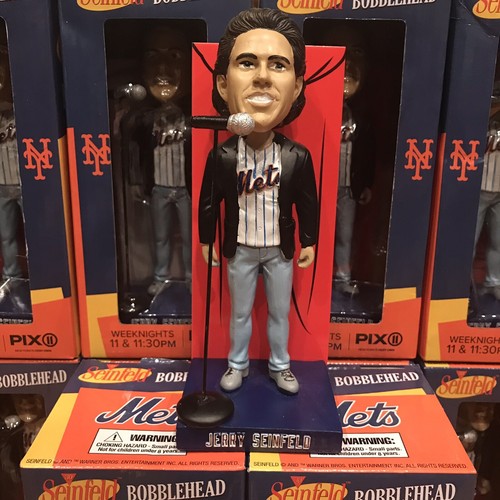 Jerry Seinfeld & George Costanza SGA New York Mets Yankees Bobblehead Set 2024 - Picture 4 of 24