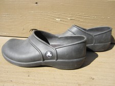 Crocs Industrial Crocks Slip Resistant Non-Marking Black Womens 7