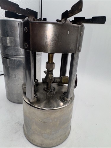 VTG Coleman Camping Stove Model 530 A46 With Case - Picture 7 of 20