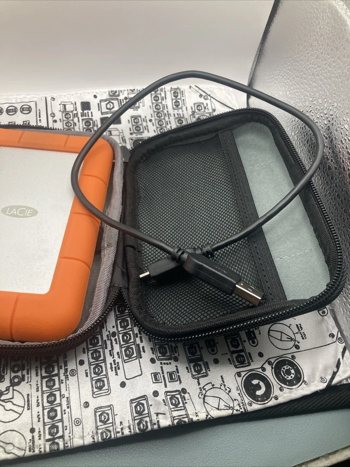 LaCie 1TB Rugged Mini External Hard Drive USB 3.0 Model LAC301558 Orange - Image 2 of 4