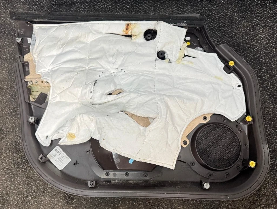 2012-2017 BUICK ENCLAVE 前门板 P/N 22857305 正品 原始设备制造商 二手 — 第 4/4 张图片