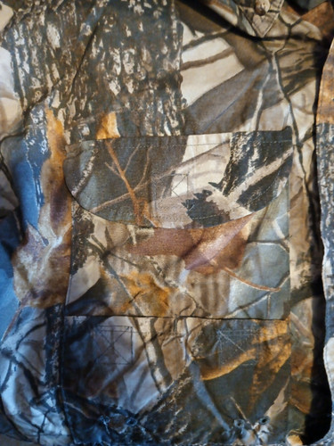 Winchester 2XL Button Down Shirt In Realtree Hardwoods Camo. Pre Owned - Picture 4 of 9