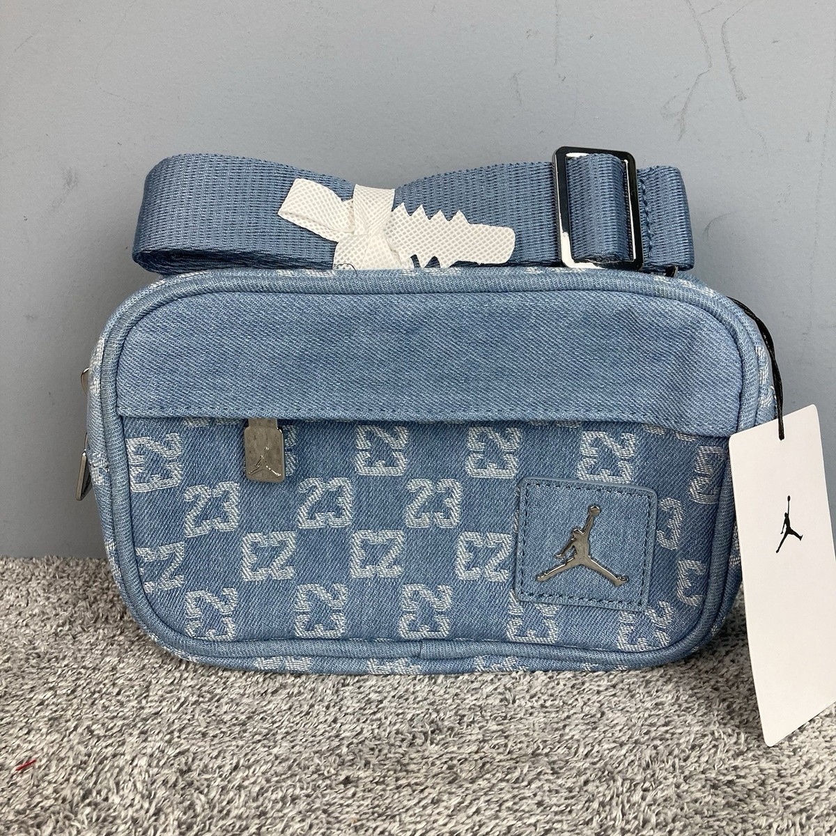 JORDAN ジョーダン モノグラム カメラ バッグ デニム Nike Jordan 23 Monogram Camera Bag Denim Blue 1.5L Limited Edition