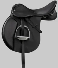 English Dressage Saddle Black 17"