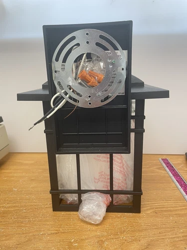 Quoizel 0809534 Outdoor Wall Lantern, 1-Light - Picture 4 of 6