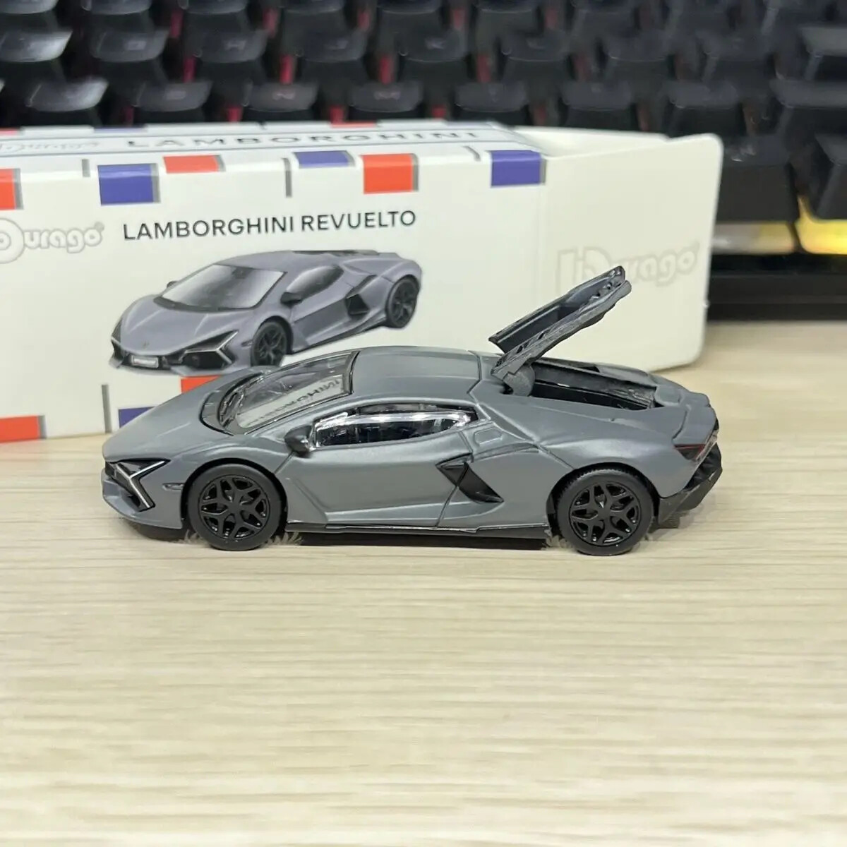 Picture 3 of 10