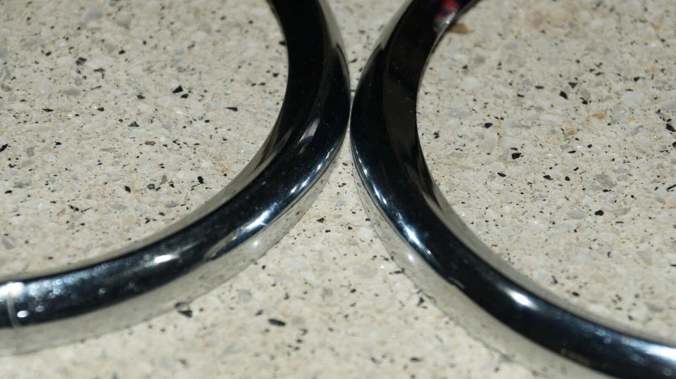 Farol X2 genuíno Cibié cromado surround Renault 8 R8S R8 Gordini - Imagem 2 de 4