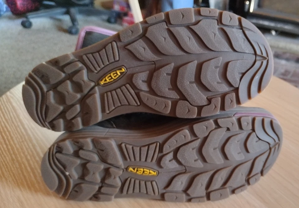 Botas bajas Keen Dry 53015-BRGN Snowmass de cuero marrón imitación piel talla 9 para mujer’s Foto 4 de 4