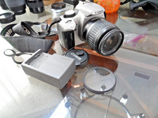 CANON EOS REBEI XT SILVER DIGITAL WORKING CAMERA BUNDLE 18-55 LENS 8 MEGAPIXELS