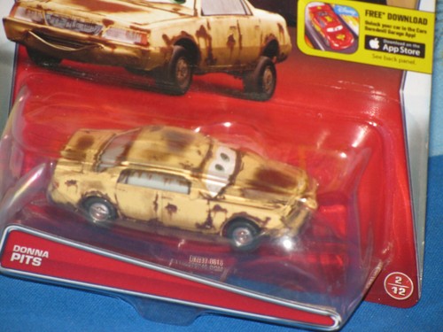 DISNEY PIXAR CARS DONNA PITS #2/12 RUST-EZE ***BRAND NEW & VHTF*** - Picture 4 of 10