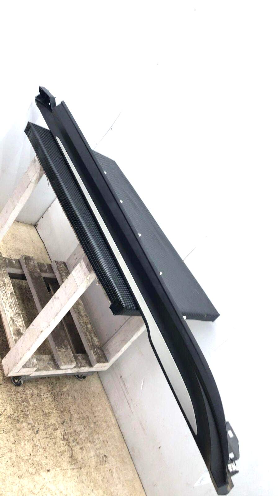 2020 - 2022 PORSCHE TAYCAN OEM LEFT ROCKER COVER MOLDING SIDE  