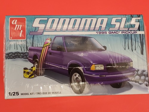 AMT 1168 SONOMA SLS 95 GMC PICKUP Model Kit 1/25 Mid-America - Picture 2 of 2