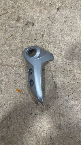Yamaha FZ6 Year 2004 2007 Front Right Headlight Mount - Picture 2 of 5