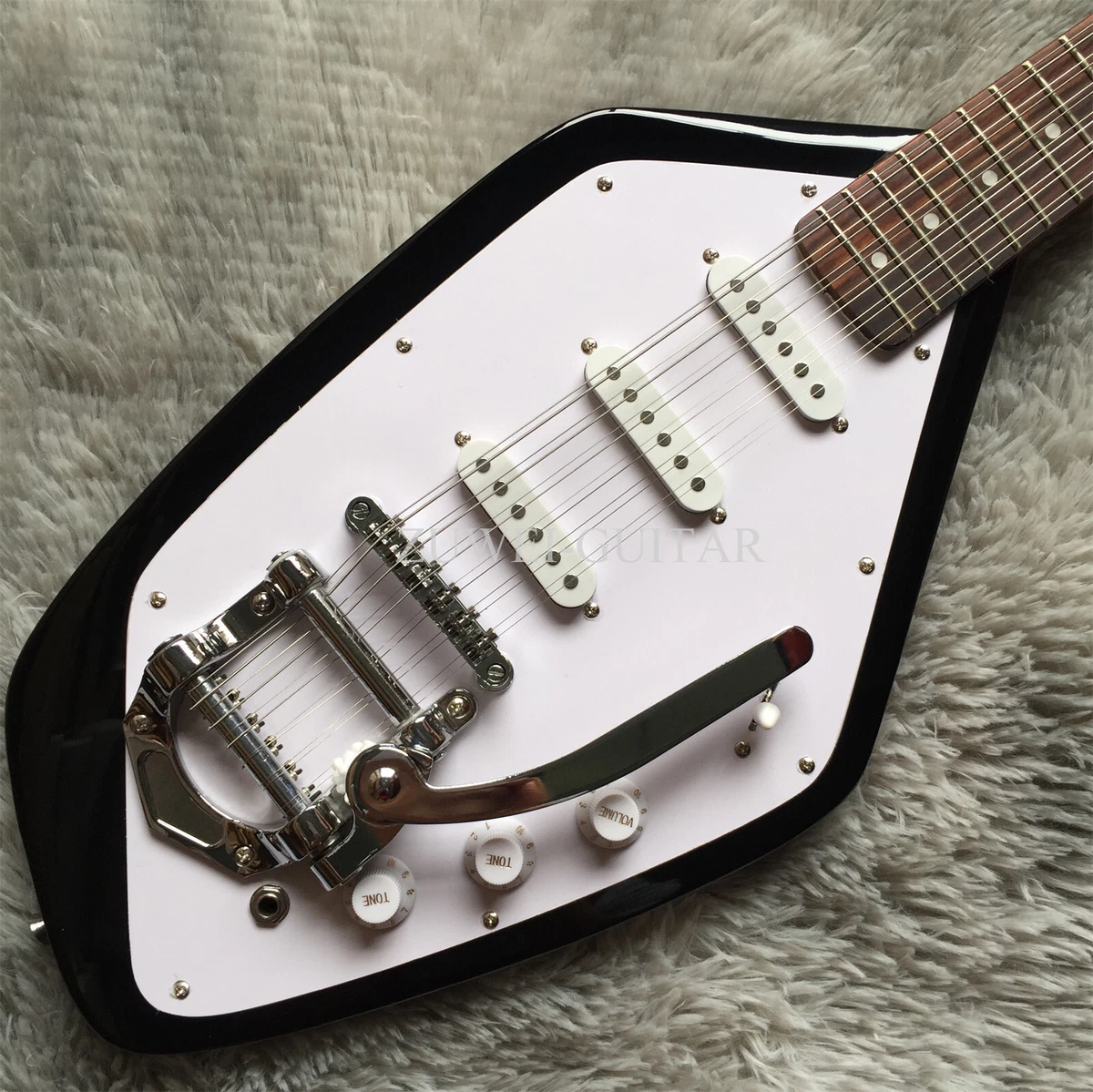 Custom Shop 12 String Black Pentagon Body Guitar SSS Pickup Jazz Tremolo Bridge