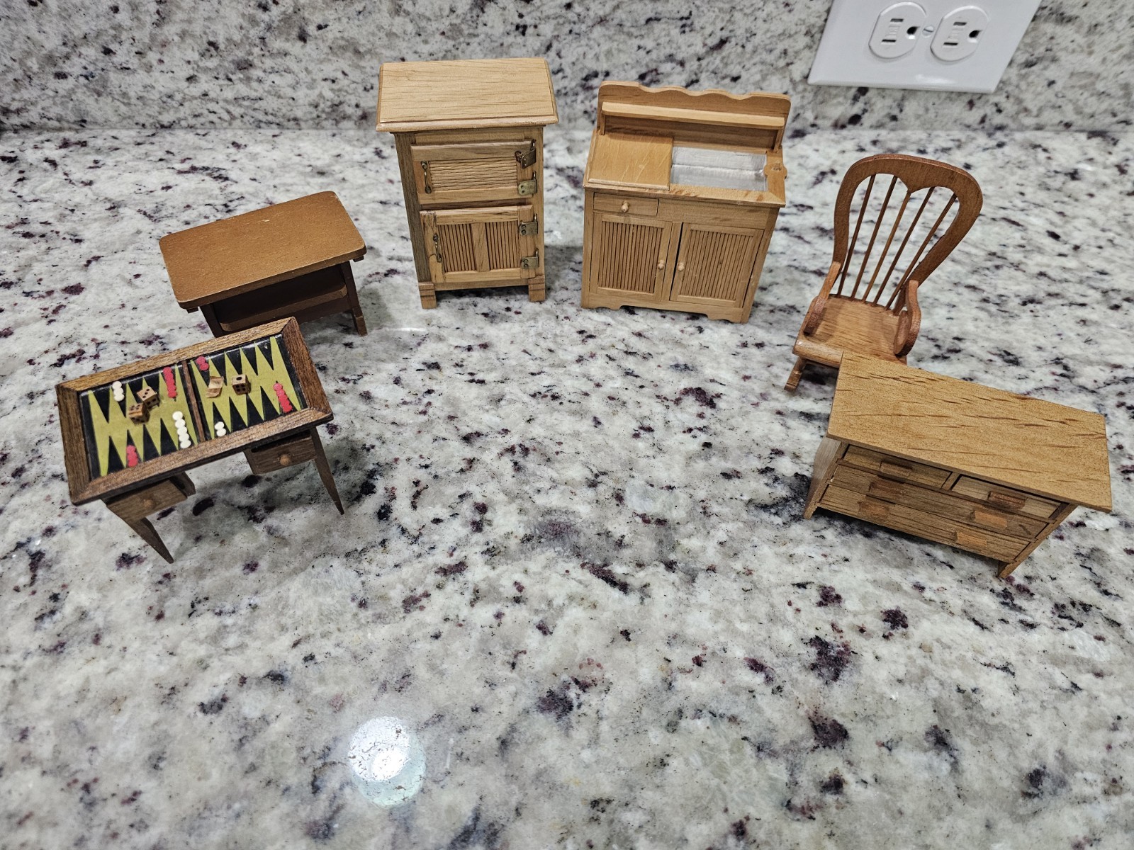 Lot of Minature Dollhouse Wooden Furniture 1:12 Game Table Drafting Table Chair
