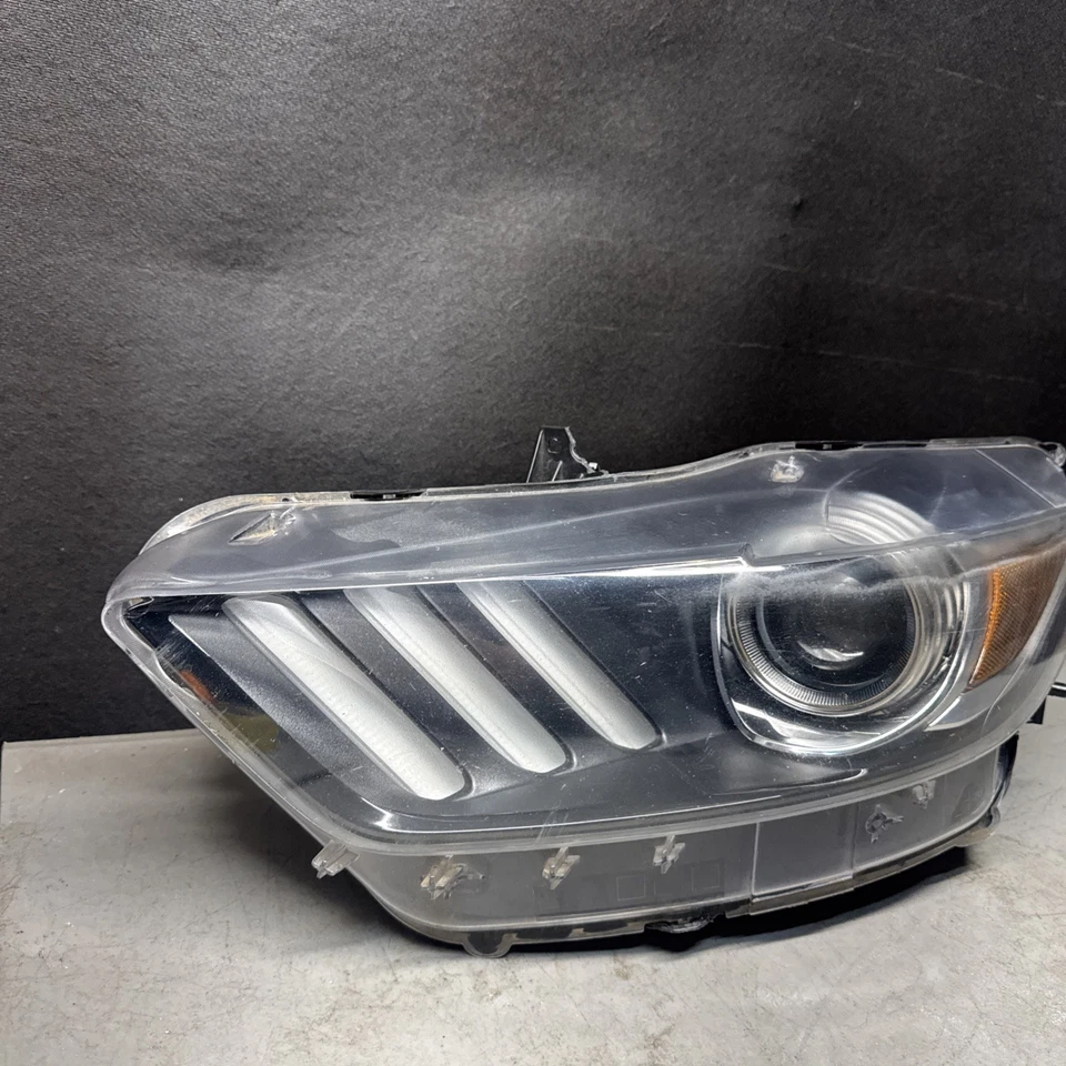 Faro izquierdo del conductor de xenón HID OEM 2015 2016 2017 Ford Mustang Foto 2 de 4