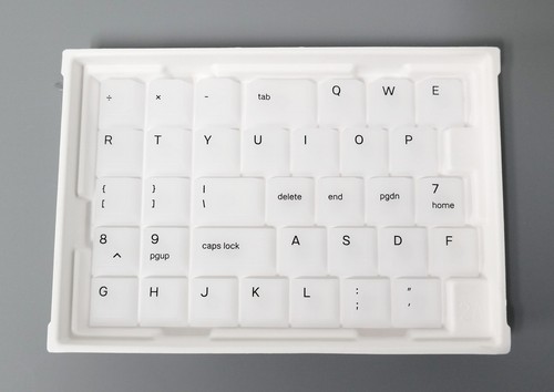 Glorious Polychroma Translucent RGB Keycaps - Picture 4 of 7