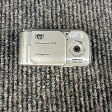 HP PhotoSmart E317 5.0 Megapixel Digital Camera - Silver  - TESTED - WORKS -