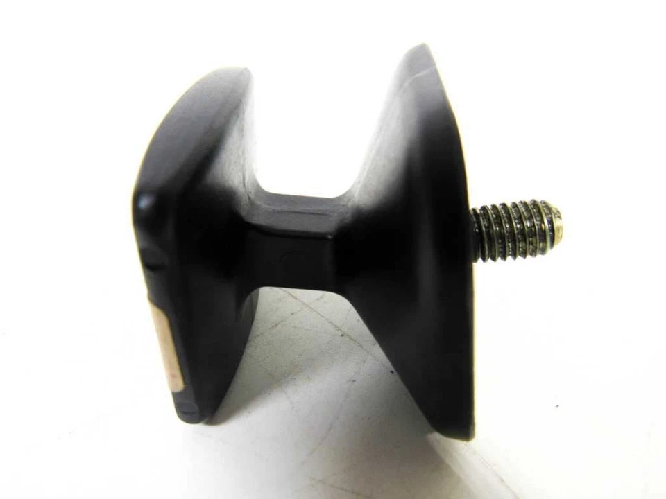 73-80 Mercedes W116 450SEL 280S 300SD parachoques trasero montaje en metal lado izquierdo o derecho Foto 2 de 4