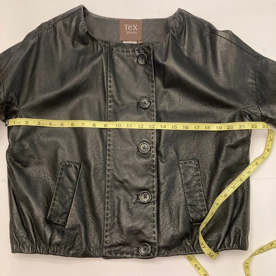 Chaqueta de cuero negra recortada Tex by Max Azria mangas globo 3/4 para mujer mediana Foto 4 de 4