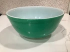 PYREX 403 Green Mixing Nesting Bowl 2½ qt Primary Colors Vintage Made In USA