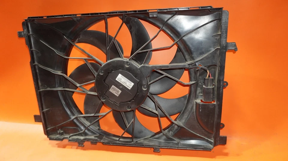 MERCEDES BENZ GLK250 VENTILADOR RADIADOR 2010 2011 2012 A2045000293 GLK350 OEM Foto 4 de 4