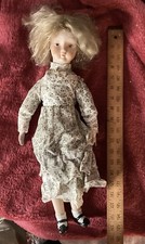Porcelain Doll, Unknown Origin And Date Of Mfg