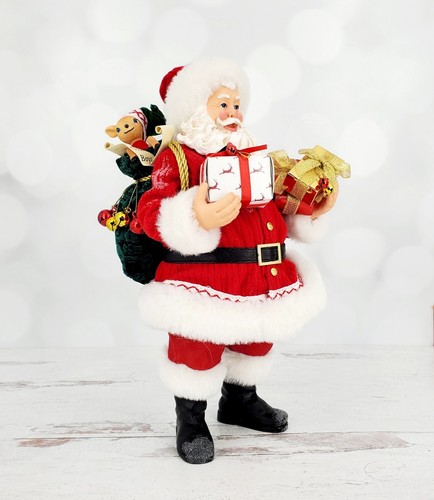 2017 Dept 56 Possible Dreams Clothtique "Reindeer Ride" Santa with Gift Figurine - Picture 6 of 10