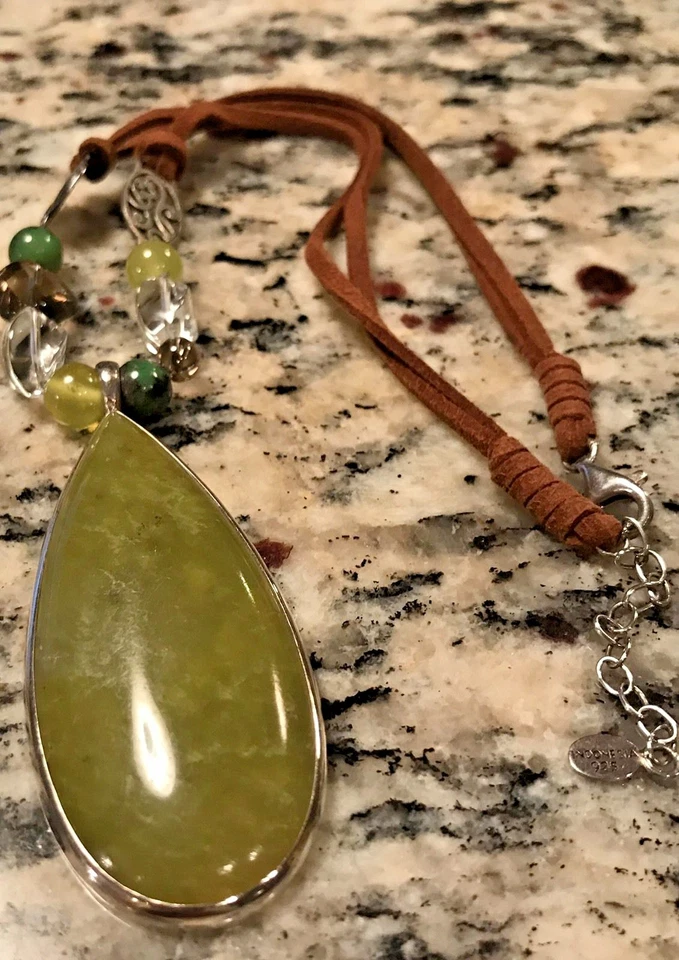COLLAR COLGANTE SILPADA PLATA ESTERLINA N2099 PIEDRA VERDE SERPENTINA Antes $89 Nuevo Foto 2 de 3